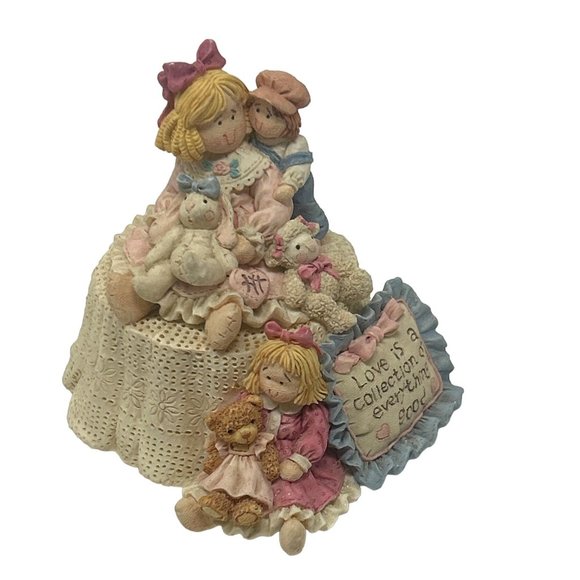 San Francisco Music Box with a Little Girl, a Little Boy, Bunnies & Bears - Play - Picture 1 of 7